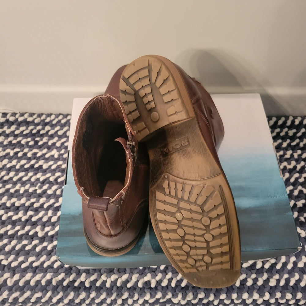 Elegant Brown Leather Men's Boots - Picture 5 of 5